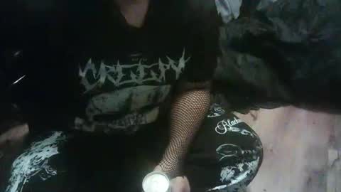 Snapshot of darksundaze chatting on June 4, 2026, 1:55 am DarkSundaze online show from June 4, 2026, 1:55 am