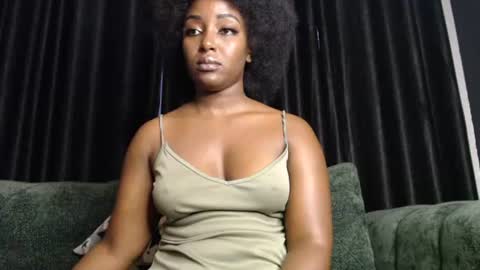 Snapshot of darktanqueen chatting on July 2, 2026, 4:07 am darktanqueen online show from July 2, 2026, 4:07 am