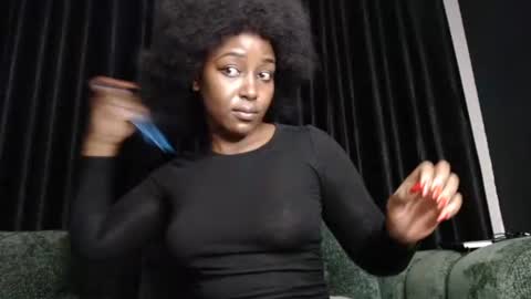 Snapshot of darktanqueen chatting on July 4, 2026, 3:45 am darktanqueen online show from July 4, 2026, 3:45 am