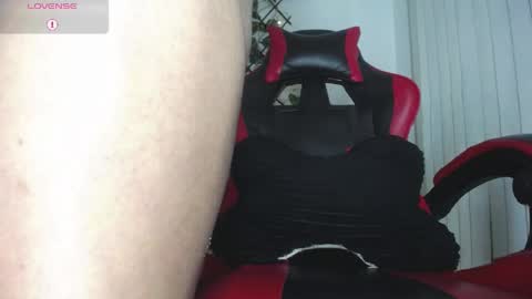 Snapshot of darkviper26 chatting on April 5, 2026, 4:42 am darkviper26 online show from April 5, 2026, 4:42 am