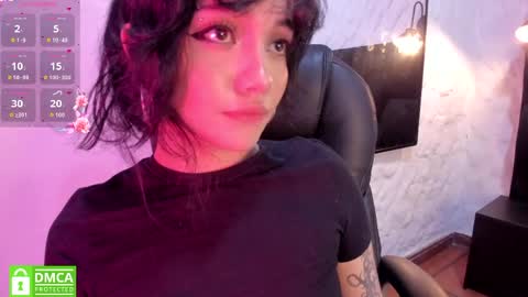 Snapshot of darky_doll chatting on April 10, 2026, 12:38 am Darky Doll online show from April 10, 2026, 12:38 am