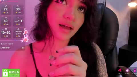 Snapshot of darky_doll chatting on April 16, 2026, 12:22 am Darky Doll online show from April 16, 2026, 12:22 am