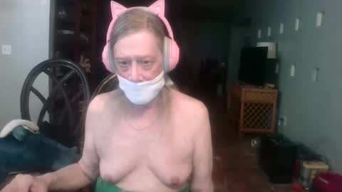 Snapshot of darla_darling1222101 chatting on February 12, 2026, 6:52 am darla_darling1222101 online show from February 12, 2026, 6:52 am