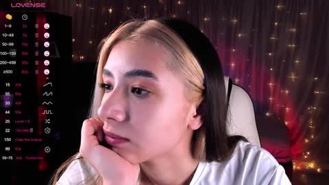 Snapshot of darlabelle chatting on January 19, 2025, 7:57 am Belle online show from January 19, 2025, 7:57 am