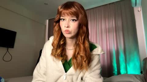 Lina online show from May 3, 2026, 1:06 pm