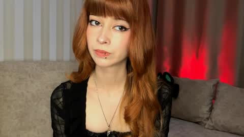 Lina online show from May 15, 2026, 4:14 pm