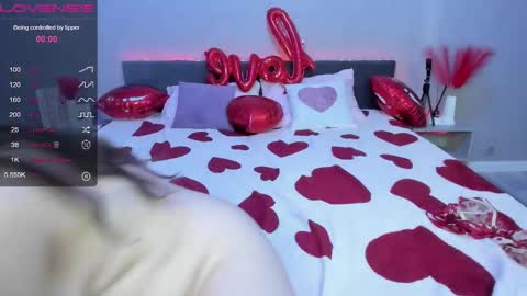 Snapshot of darlenedolce chatting on February 16, 2025, 12:21 pm darlenedolce online show from February 16, 2025, 12:21 pm