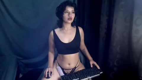 darling_and_dante online show from January 2, 2025, 6:45 pm