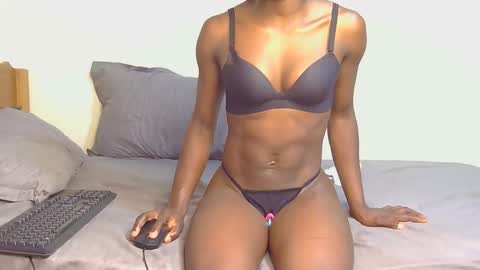 Snapshot of darling_dee chatting on October 4, 2025, 7:01 pm darling_dee online show from October 4, 2025, 7:01 pm