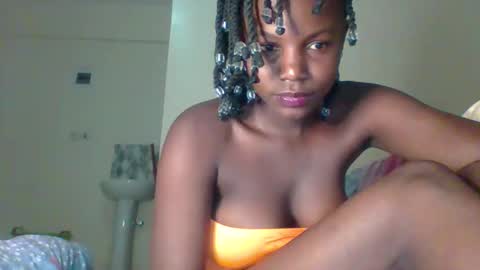 darling_dreamer2 online show from May 13, 2026, 4:26 pm