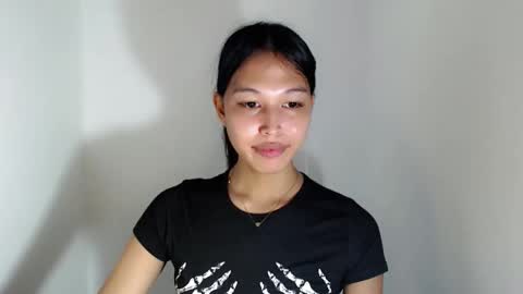 Snapshot of darling_sweetheartxx chatting on November 7, 2025, 9:59 pm YOUR ATHENA online show from November 7, 2025, 9:59 pm