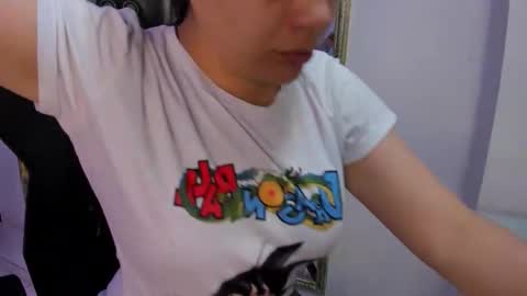 Snapshot of darlingbdsm_ chatting on January 17, 2026, 12:43 pm Darling online show from January 17, 2026, 12:43 pm