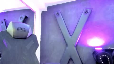 Snapshot of darlingbdsm_ chatting on February 24, 2026, 12:36 pm Darling online show from February 24, 2026, 12:36 pm