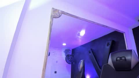 Snapshot of darlingbdsm_ chatting on March 8, 2026, 4:44 pm Darling online show from March 8, 2026, 4:44 pm