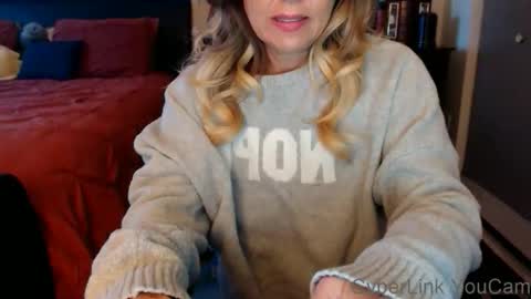 Snapshot of darlingd77 chatting on October 30, 2025, 12:39 pm DarlingD online show from October 30, 2025, 12:39 pm