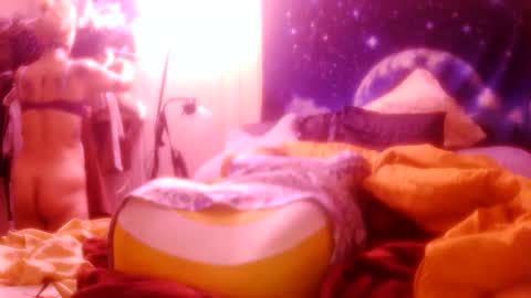 Snapshot of darnette_daisy chatting on May 5, 2026, 6:10 am darnette_daisy online show from May 5, 2026, 6:10 am