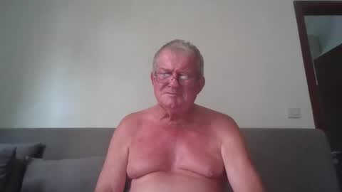 darwincock online show from April 13, 2026, 3:56 am