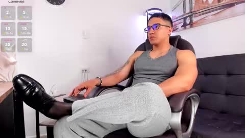 Snapshot of dash_bukoski chatting on November 12, 2025, 12:16 pm Dash online show from November 12, 2025, 12:16 pm