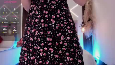 dasha_rodriguez online show from April 18, 2026, 7:58 pm