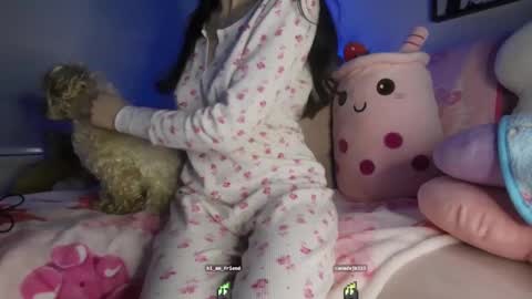 Kiara  online show from February 11, 2025, 6:40 am