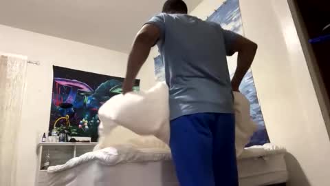 Snapshot of dathroatbunny chatting on March 11, 2026, 7:03 am BeyJackson online show from March 11, 2026, 7:03 am