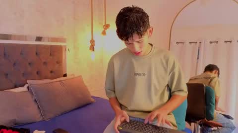 Snapshot of dave_eliot chatting on May 20, 2026, 10:54 am Dave online show from May 20, 2026, 10:54 am