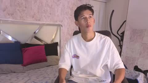 Snapshot of dave_eliot chatting on July 28, 2026, 7:15 pm Dave online show from July 28, 2026, 7:15 pm