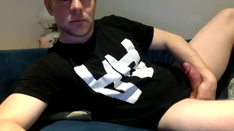 daveb709709709 online show from February 18, 2026, 3:46 am