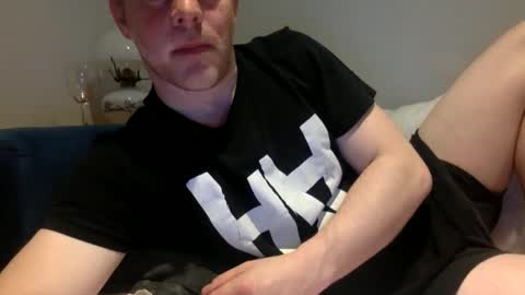 Snapshot of daveb709709709 chatting on April 1, 2026, 2:12 am daveb709709709 online show from April 1, 2026, 2:12 am