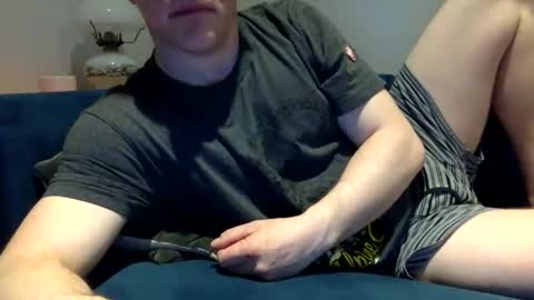 Snapshot of daveb709709709 chatting on April 27, 2026, 1:47 am daveb709709709 online show from April 27, 2026, 1:47 am