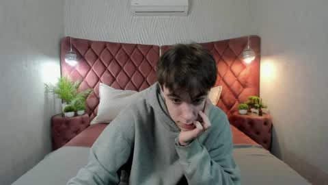 Snapshot of davebevy chatting on March 31, 2026, 7:14 pm Dave online show from March 31, 2026, 7:14 pm