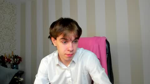 Snapshot of davebevy chatting on April 29, 2026, 7:42 pm Dave online show from April 29, 2026, 7:42 pm