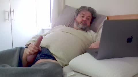 Snapshot of davenotts27179 chatting on March 9, 2025, 7:56 am Dave notts online show from March 9, 2025, 7:56 am