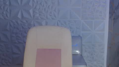 Snapshot of davexxx_ chatting on June 19, 2026, 3:00 am Dave online show from June 19, 2026, 3:00 am