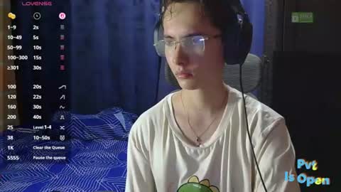 Snapshot of david_colombian chatting on July 6, 2026, 2:08 am ProgrammerBoy online show from July 6, 2026, 2:08 am