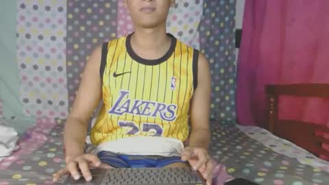 Snapshot of david_efrem chatting on December 3, 2024, 2:03 am david_efrem online show from December 3, 2024, 2:03 am