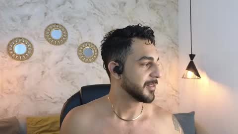 Snapshot of david_oliveira chatting on January 18, 2025, 12:47 pm JF oliveira online show from January 18, 2025, 12:47 pm