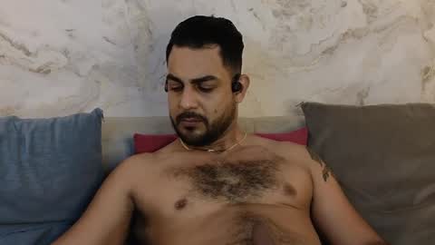 Snapshot of david_oliveira chatting on February 8, 2025, 1:33 pm JF oliveira online show from February 8, 2025, 1:33 pm