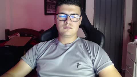 david smit online show from February 19, 2025, 6:43 pm