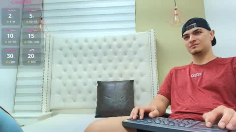 david_victoriaa online show from February 10, 2026, 1:04 pm