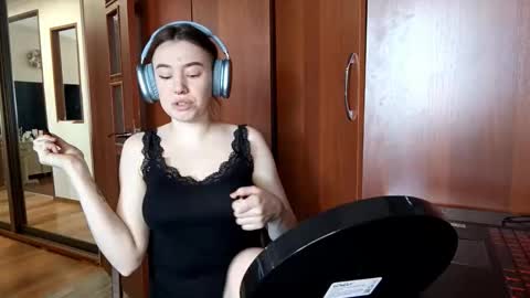 Dela online show from March 15, 2026, 7:14 am