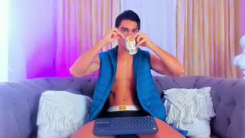 davidaponte online show from January 2, 2025, 3:40 pm