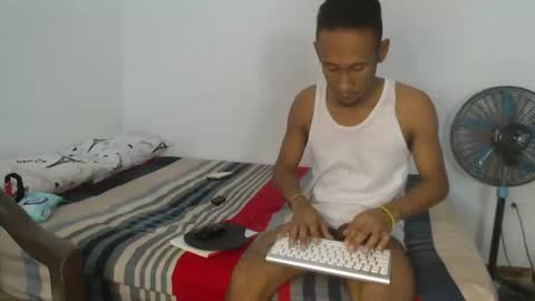 Snapshot of davidberrocal chatting on June 27, 2026, 9:31 pm DavidSexxx777 online show from June 27, 2026, 9:31 pm