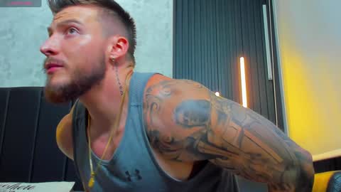 Snapshot of davidd_blake chatting on December 17, 2024, 4:56 am David Blakee online show from December 17, 2024, 4:56 am