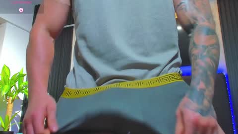 Snapshot of davidd_blake chatting on February 7, 2025, 6:35 am David Blakee online show from February 7, 2025, 6:35 am