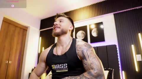 Snapshot of davidd_blake chatting on December 4, 2025, 5:28 am David Blakee online show from December 4, 2025, 5:28 am