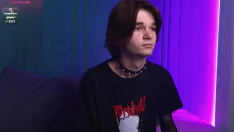 Snapshot of davidleatherhoff chatting on November 7, 2025, 3:23 pm DAVID online show from November 7, 2025, 3:23 pm