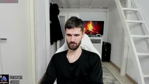 Snapshot of davidnowak chatting on January 18, 2025, 2:03 am David online show from January 18, 2025, 2:03 am