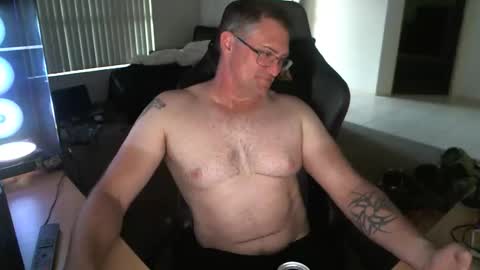 Snapshot of davidpineapple chatting on December 4, 2025, 8:34 am davidpineapple online show from December 4, 2025, 8:34 am