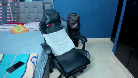 davidro030 online show from January 17, 2026, 2:16 am